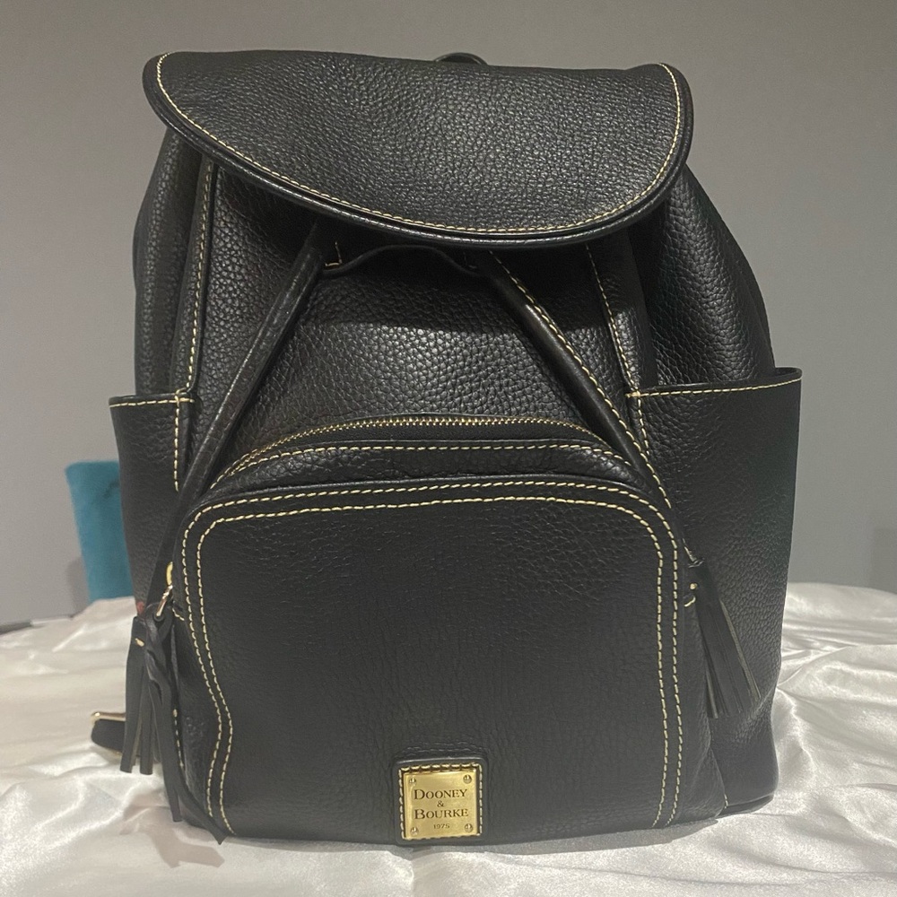 Gorgeous Dooney & Bourke Black Pebbled  Leather Backpack